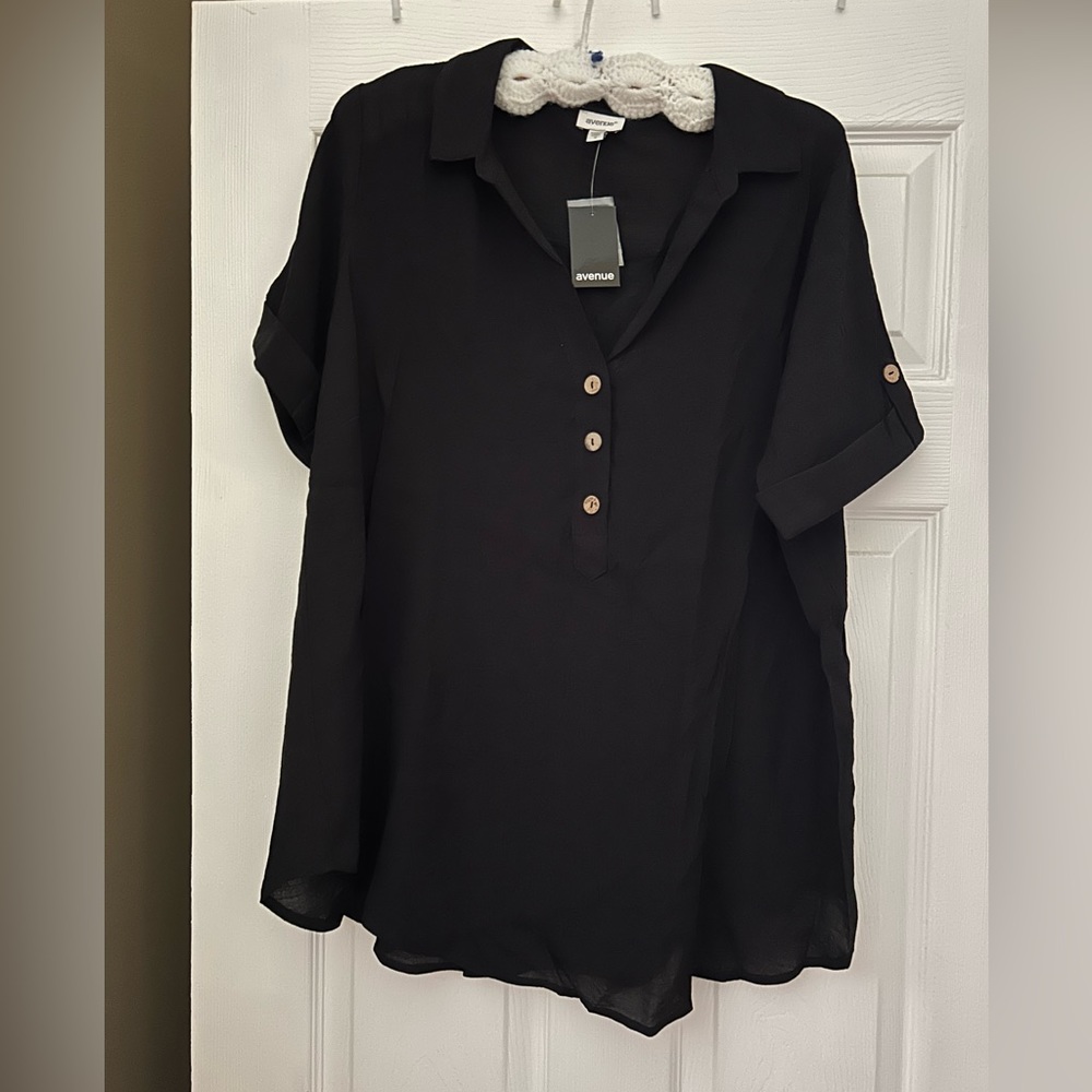 NWT Women’s blouse